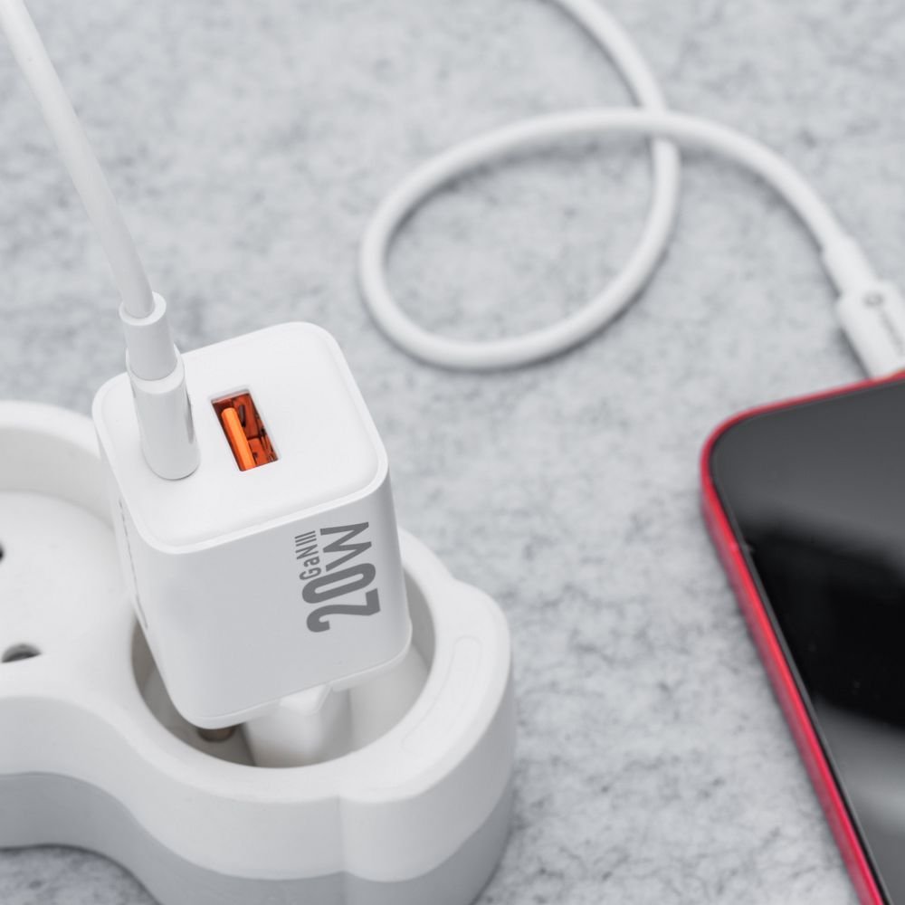 Phone charger Forcell F-Energy Mini GaN III USB C + USB A QC4.0 PD 30W VT-35 white 0INT | Tech A Break